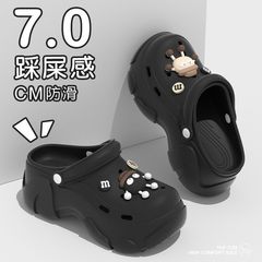 新款外穿2025高级感洞洞鞋女款厚底凉鞋户外沙滩休闲时尚夏季拖鞋