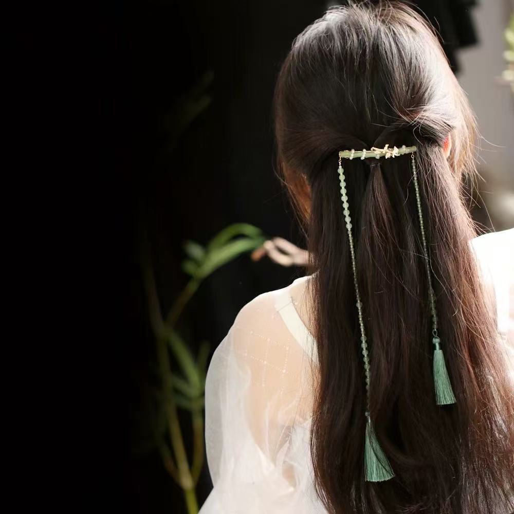 竹林虫影新中式仿玉石绿色竹节流苏发夹时尚国风高颜值马面裙头饰