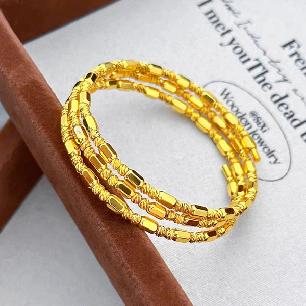 Small sugar cube three-ring bracelet
