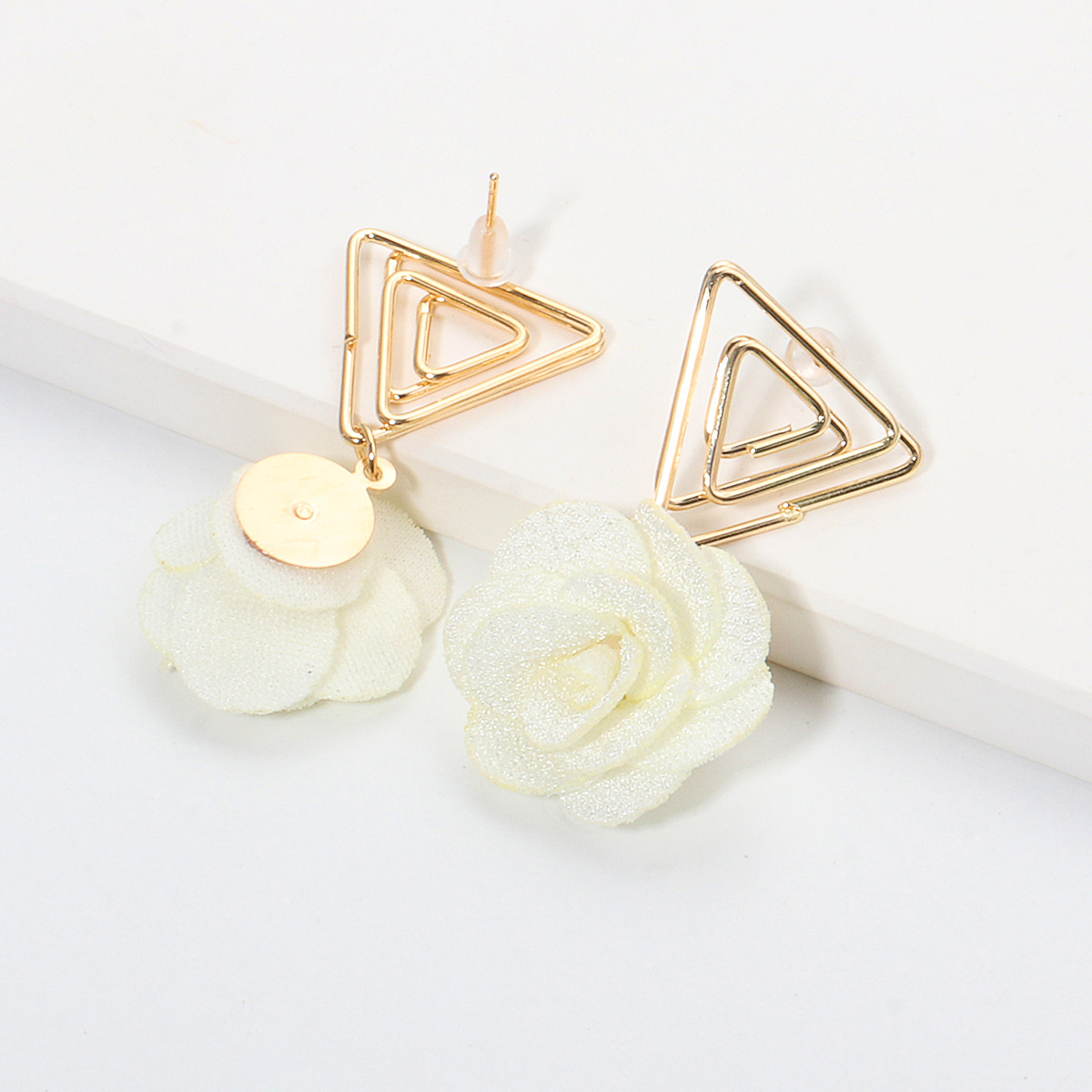 Korean Triangle Flower Earrings Wholesale display picture 12