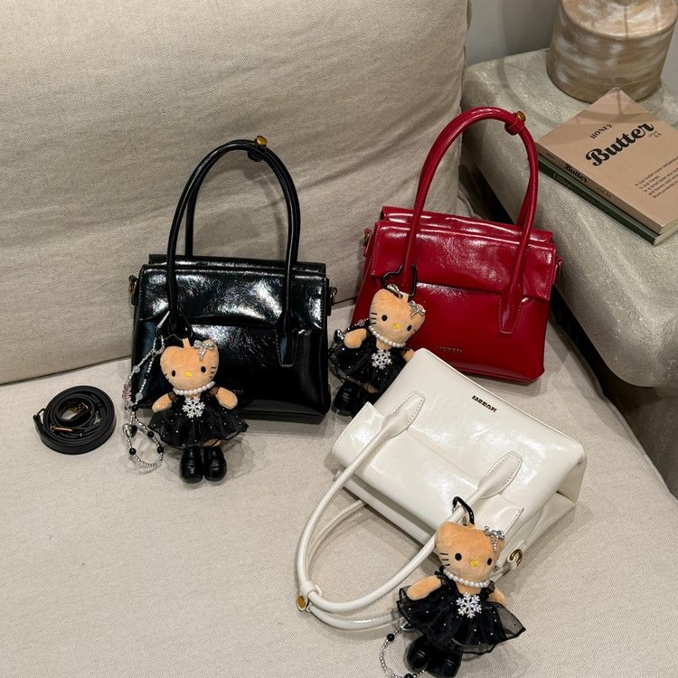 Qadın çiynində çanta və tote, vintage üslubda universal model