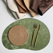 腰果形皮革餐垫芒果仿丝绒隔热垫北欧双面仿丝绸布创意家居餐盘垫