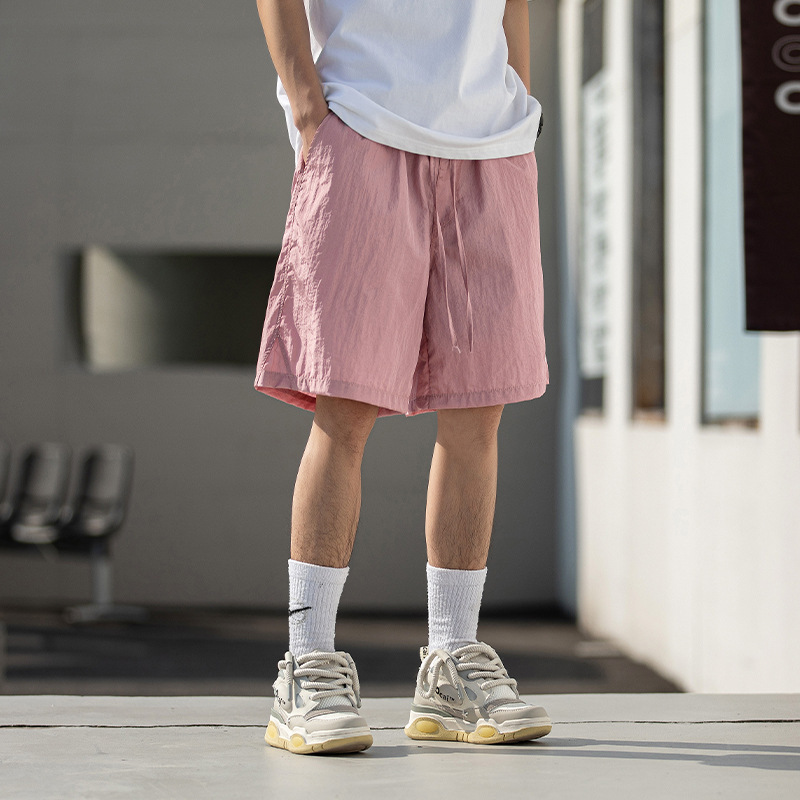 Helu Men's Metal Texture Beach Shorts Summer New Versatile Straight Casual Contrasting Color Embroidered Five-Quarter Pants Q