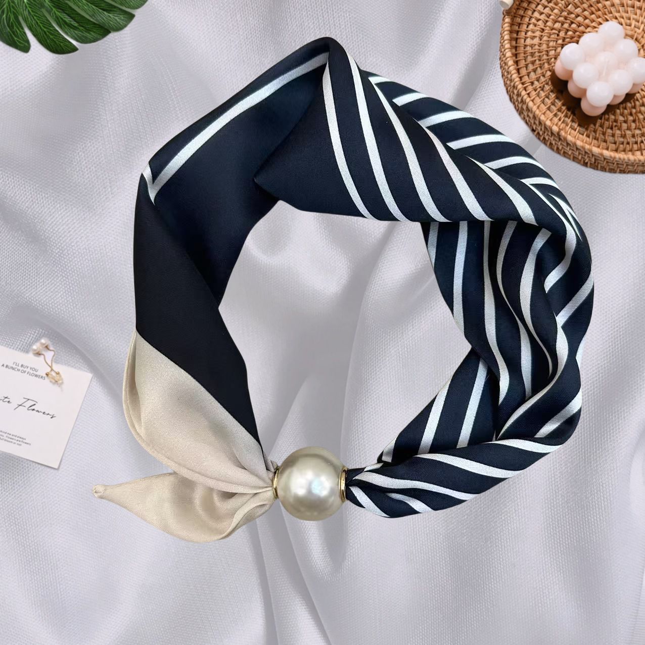 Colar de pérolas de luxo com fecho magnético para mulher_voghion.com