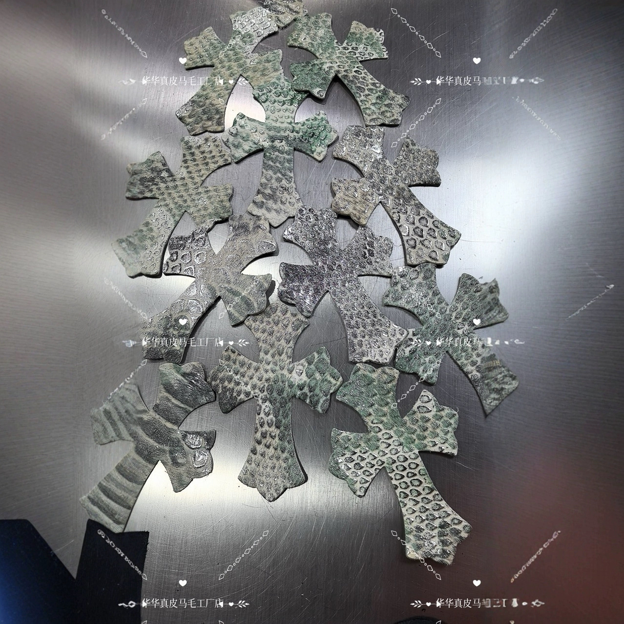 十字架皮标马毛十字皮标真皮真毛多颜色现货克罗心纯牛皮
