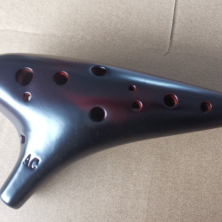 Instrumentos musicales al por mayor 12-hole Alto C Tune Ocarina adecuado para la escuela piano principiantes aprendizaje calidad es buena