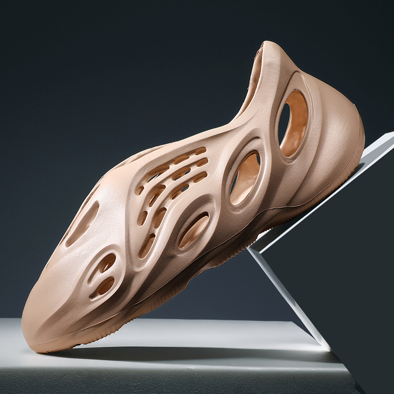 Summer 2024 New coconut hole shoes men's outer wear drooping sandals non-slip upstream beach slippers men