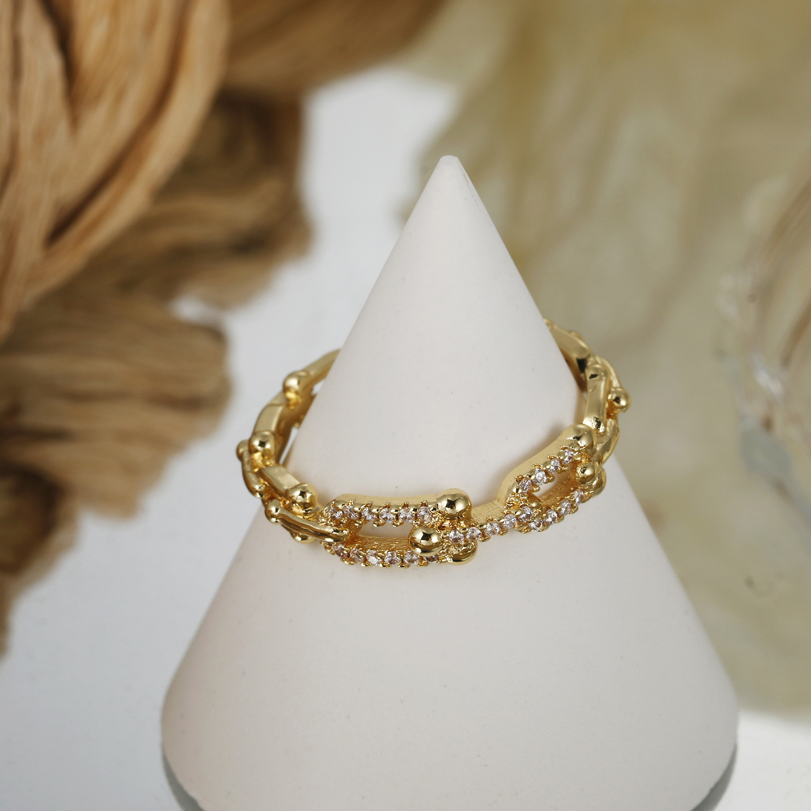 Simple Style U Shape Copper Plating Hollow Out Inlay Zircon Open Ring