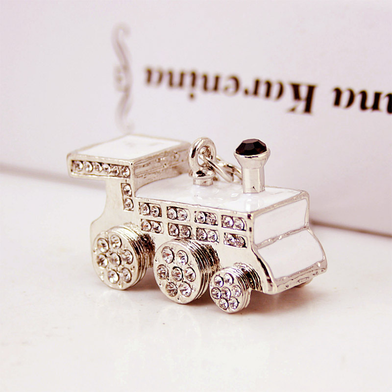 Cute craft gift silver locomotive cross-border e-commerce men's car key chain key chain bag accessories 692