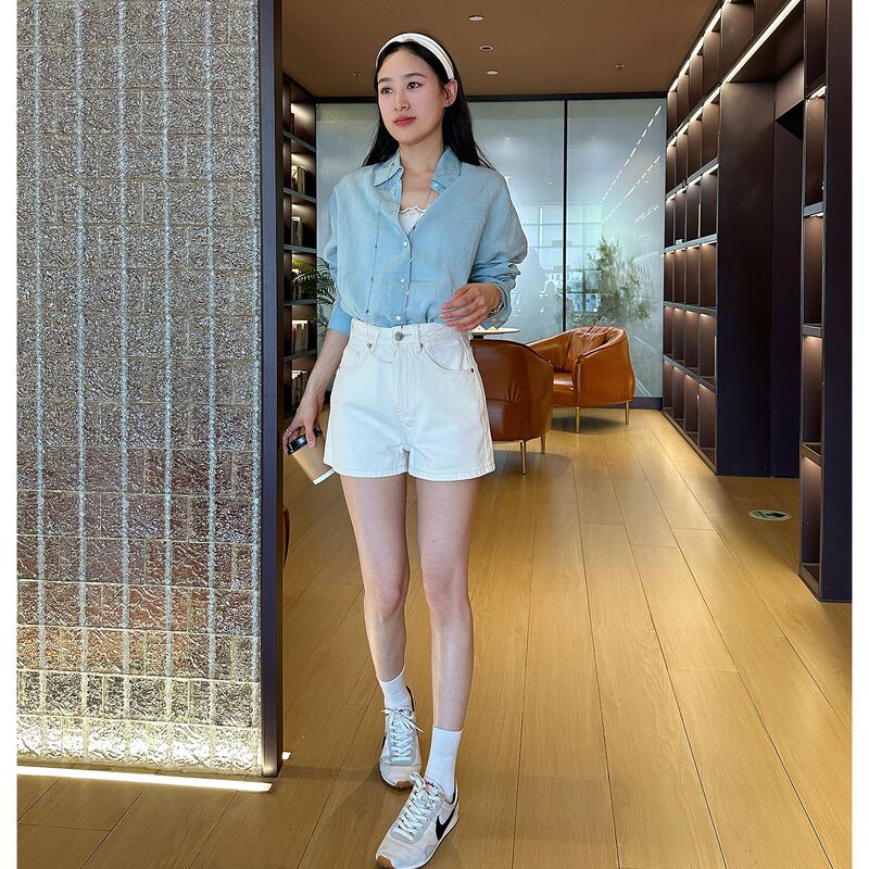 Comic leg hot pants! 2025 New Summer Fashion High Waist Straight Tube Slimming Casual Wide Leg Jeans Shorts for Women