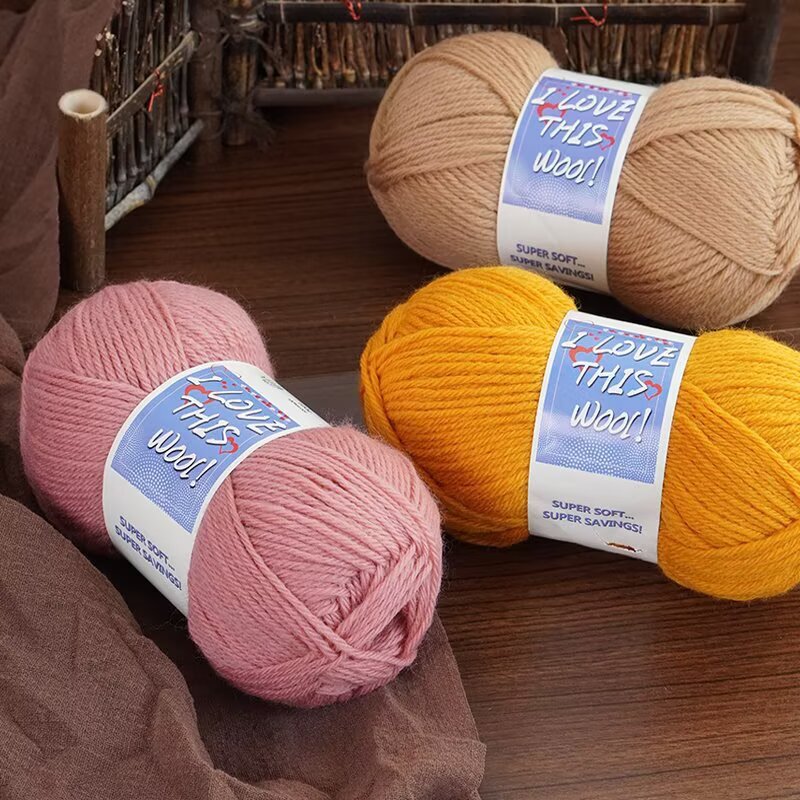 100% pure wool yarn for cross-border e-commerce, suitable for hand-knitting sweaters, coats, scarves, felt bags, and other woolen crafts 100% pure wool yarn for cross-border e-commerce, suitable for hand-knitting sweaters, coats, scarves, felt bags, and other woolen crafts