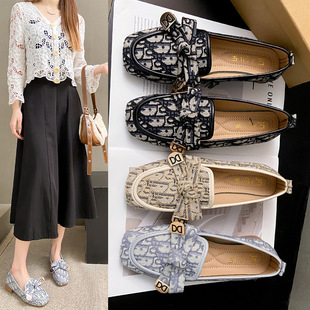 �������^�¿��Ьģ��r�bƽ��Ь�����C�����Ь�ӾW�tһ�_��Ь