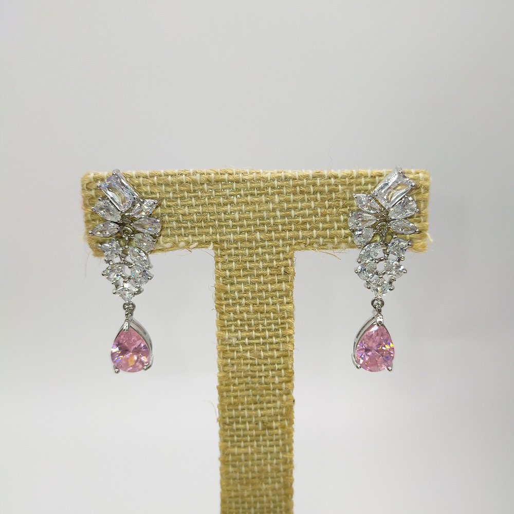 sophisticated fashionable elegant earrings with zircon drop-shaped