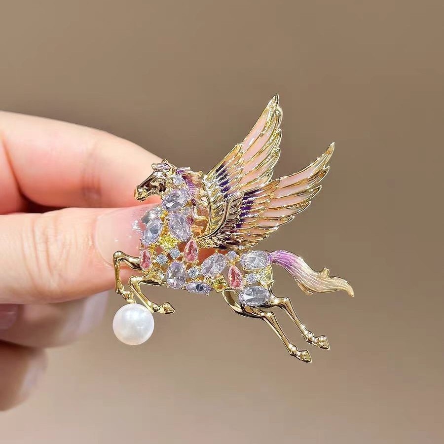 Broche perle pégase style chinois luxe accessoire de mode_voghion.com