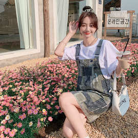 酷盐系背带裙夏季女2026新款韩版宽松设计感小个子连衣裙两件套