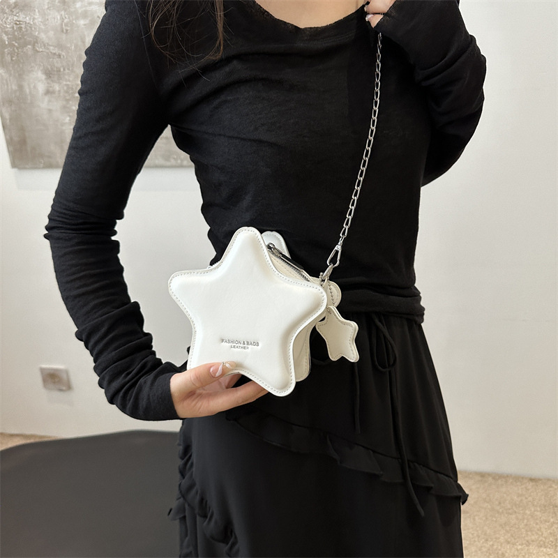 Nicho de diseño de alta sensación bolso bolso de mujer 2024 nuevo bolso pequeño bolso de cadena de pentacos bolso de hombro bolso de mochila