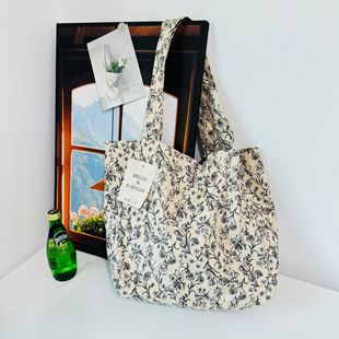 �������]С���OӋ�������μ��Ůͨ�ڰٴ���ˇ��ʮ����黨�μ��