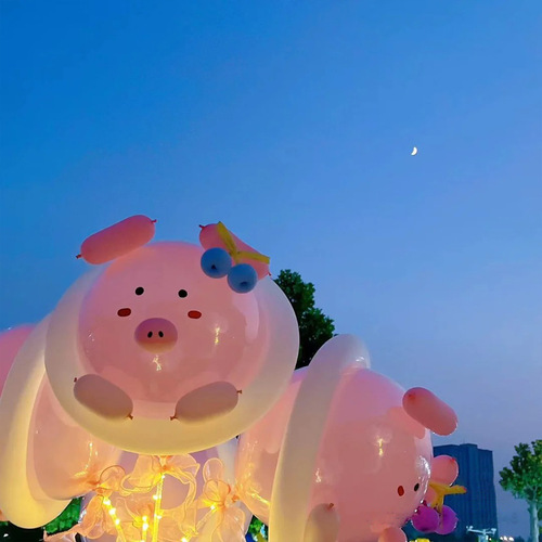Internet celebrity Bobo Ball Pig Balloon Birthday Decoration Scene Layout Cartoon Luminous Balloon Pig Head Stick Inflatable Toy