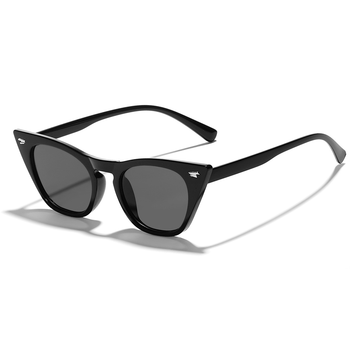 Nuevas gafas de sol de ojo de gato ins estilo personalizado moda europea y americana cara grande que adelgaza las gafas de sol UV400 a prueba de rayos UV para las mujeres