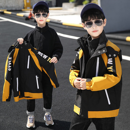 Boys' windbreaker three-in-one detachable 2024 new style fashionable spring and autumn jacket for boys aged medium to large