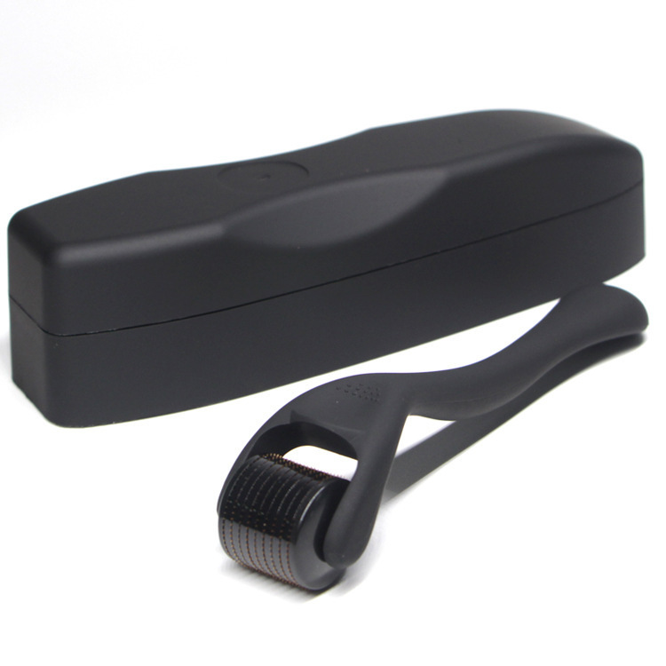 540 Micro-Needle Roller Matte Rubber Oil Handle Black Roller Facial Needle Roller Home Use Device 540 Micro-Needle Roller Matte Rubber Oil Handle Black Roller Facial Needle Roller Home Use Device