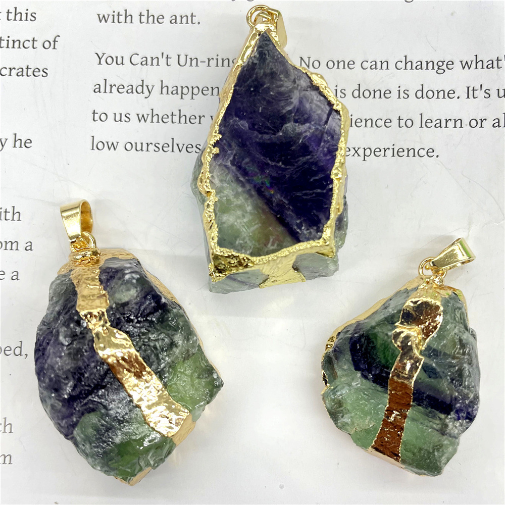 Al por mayor gema natural de cristal oro borde amorfo colgante collar accesorios DIY simple estilo europeo y americano