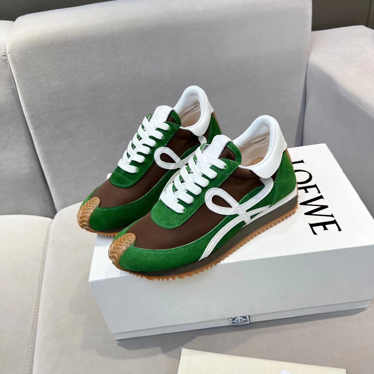 高バージョンは広州に比べて高品質の対外貿易卸売りを出荷します。