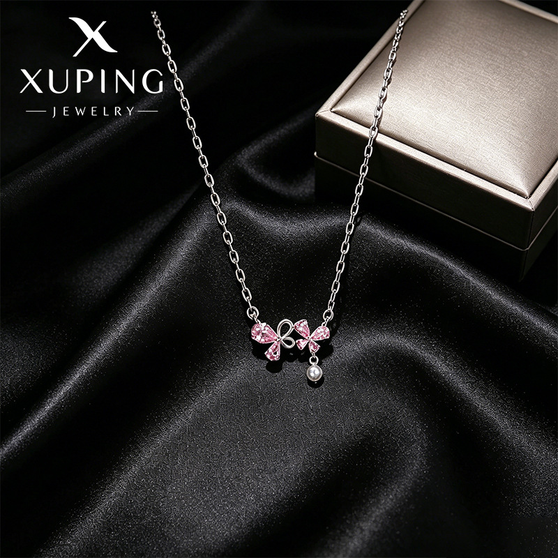 Xuping simple coreano suave viento arco collar de aleación de cobre chapado blanco ligero lujoso temperamento collar de mujer al por mayor