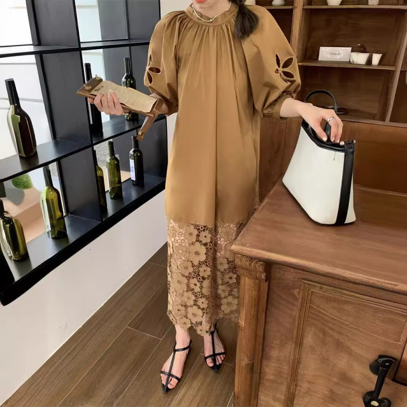 小衆の怠惰な風のカレー色のワンピースの女性の夏のお茶の休憩のフランスの気質の透かし彫りのレースのゆったりしているカジュアルな長いスカート|undefined
