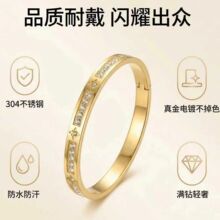 ����ɫ�¿������C Ů���߼��Рt������僾��W�����P����C