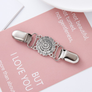 European and American retro alloy sweater clip scarf shirt buckle shirt collar clip anti-light tight clip brooch factory direct sales