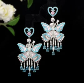 耳环;耳钉;耳坠