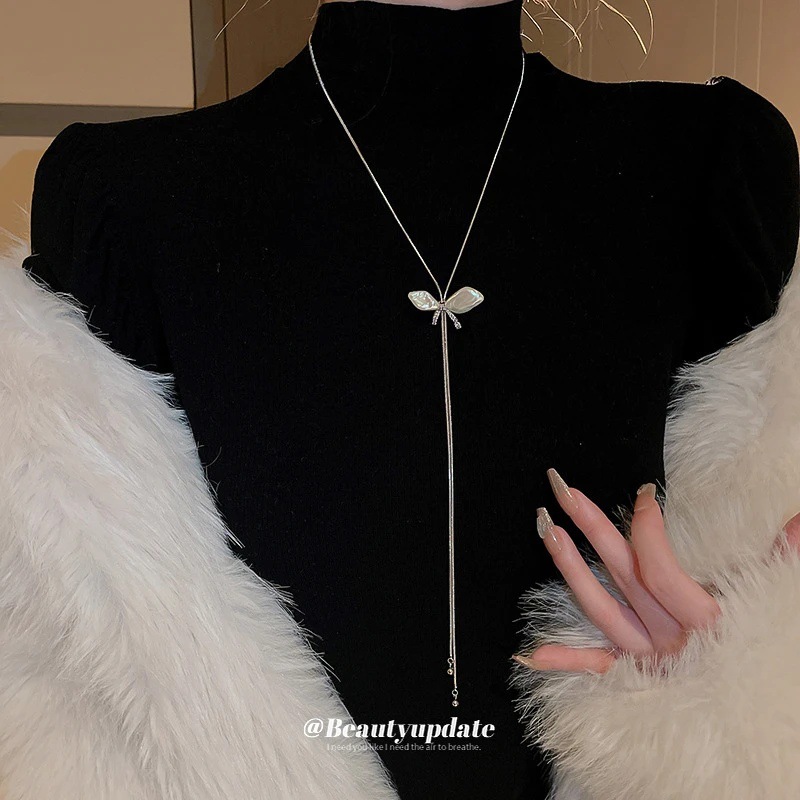 Collar Largo de Mariposa de Aleación Ajustable para Suéteres