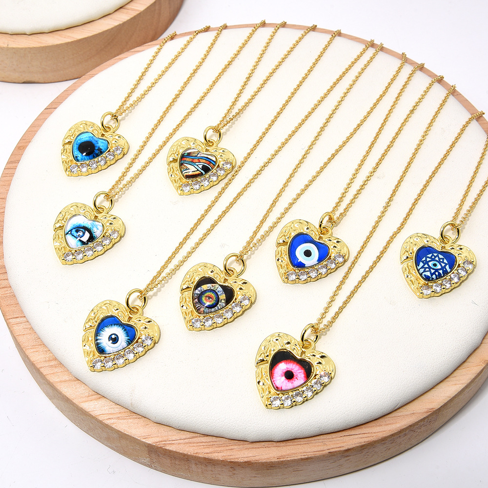 Fashionable geometric necklace heart shaped for men and women