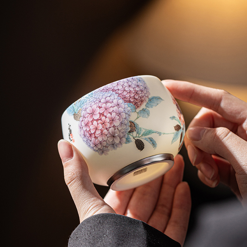 Huang Xudong's White Jade Porcelain Tea Cup for Women, High-End Kung Fu Hydrangea Single Cup, Valentine's Day Gift Huang Xudong's White Jade Porcelain Tea Cup for Women, High-End Kung Fu Hydrangea Single Cup, Valentine's Day Gift