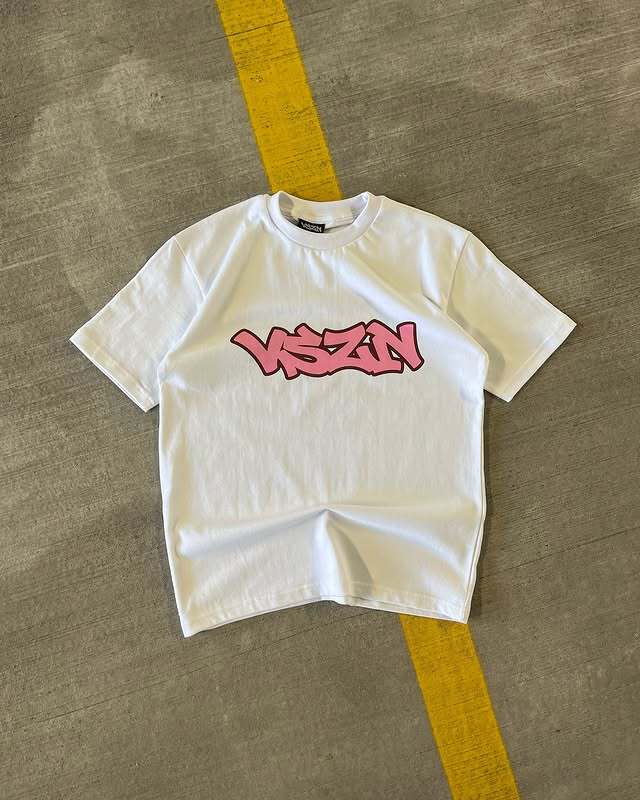VSZN T-shirt Pink Graffiti Logo White