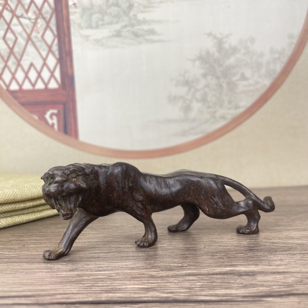 批发仿古老虎摆件生肖虎家居办公装饰文玩收藏工艺品