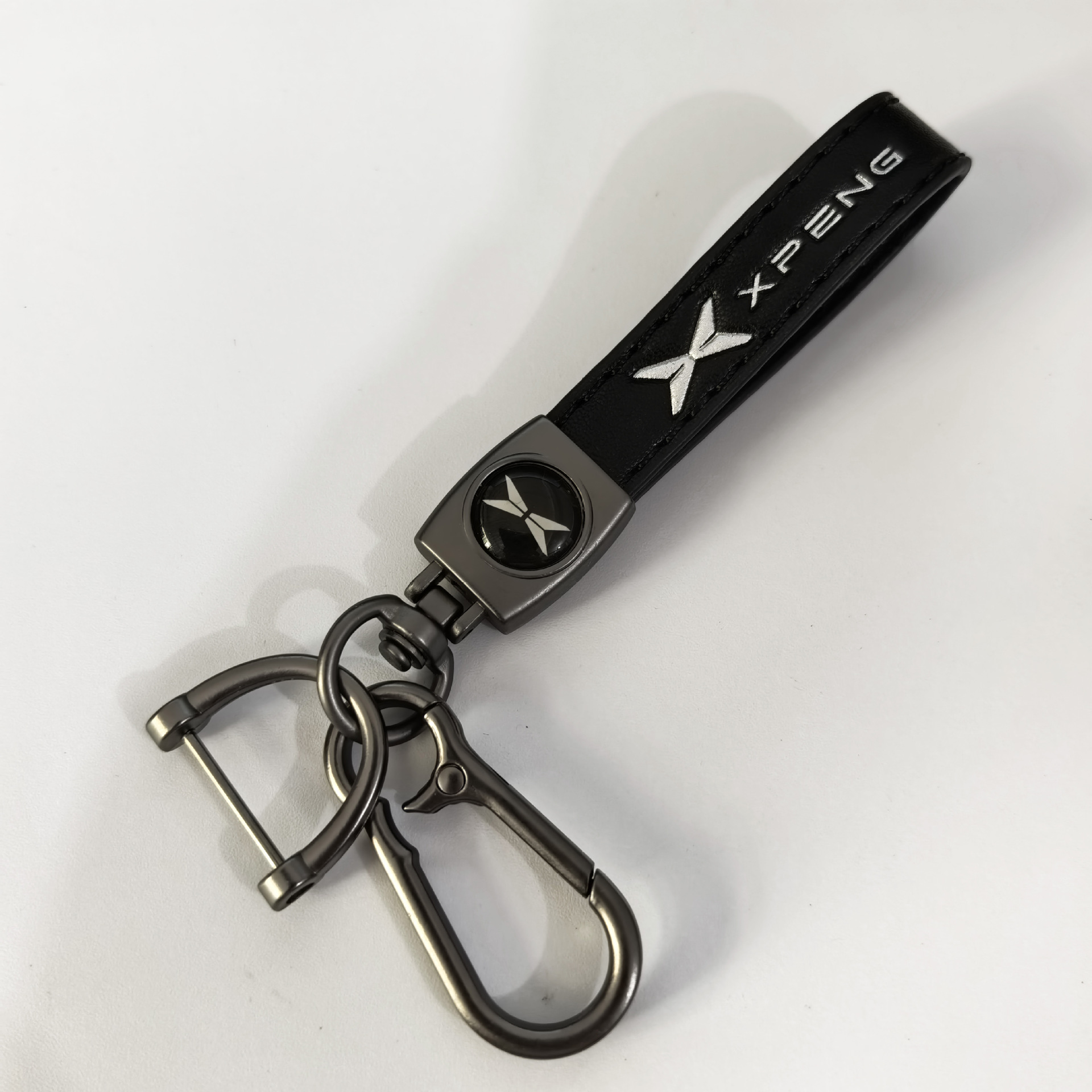 Keychain de piel de cordero transfronteriza logotipo de automóvil llavero de negocios hombre llavero colgante fábrica al por mayor