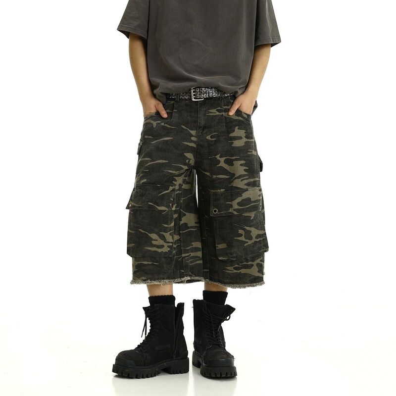 European and American Style Camouflage Denim Cropped Pants for Men, Summer Plus-Size Slimming Wide-Leg Cargo Shorts for Women with Pear-Shaped Body Shape