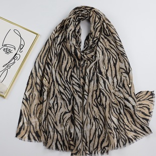 Factory sales foreign trade cross-border live gilding East African grassland printed silk scarf satin cotton long scarf spring and autumn sun protection travel scarf