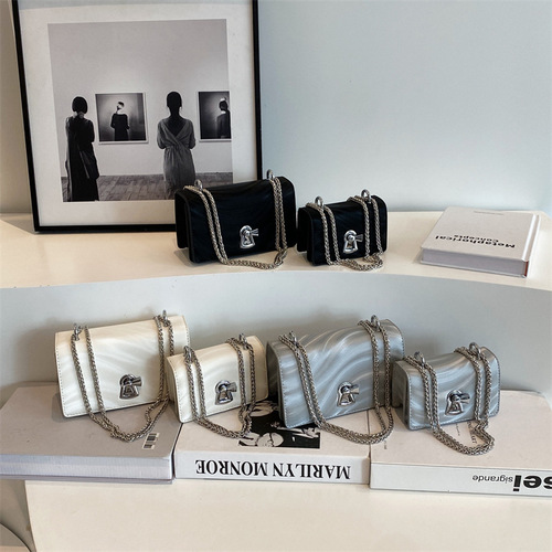 Niche design chain small square bag women's bag  new texture shoulder bag fashionable turn lock crossbody bag