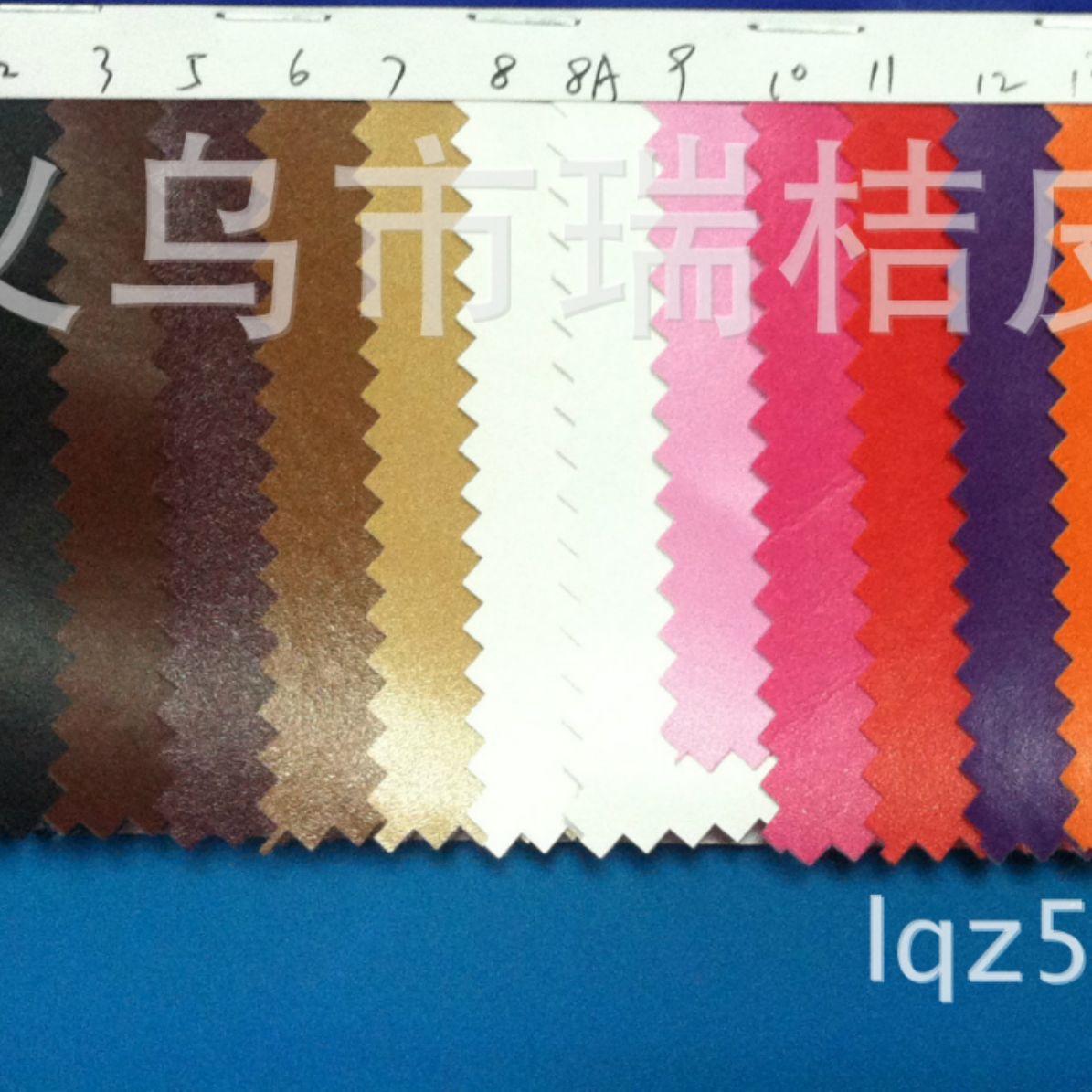 138PVC商标革箱包手挽革包装革人造革