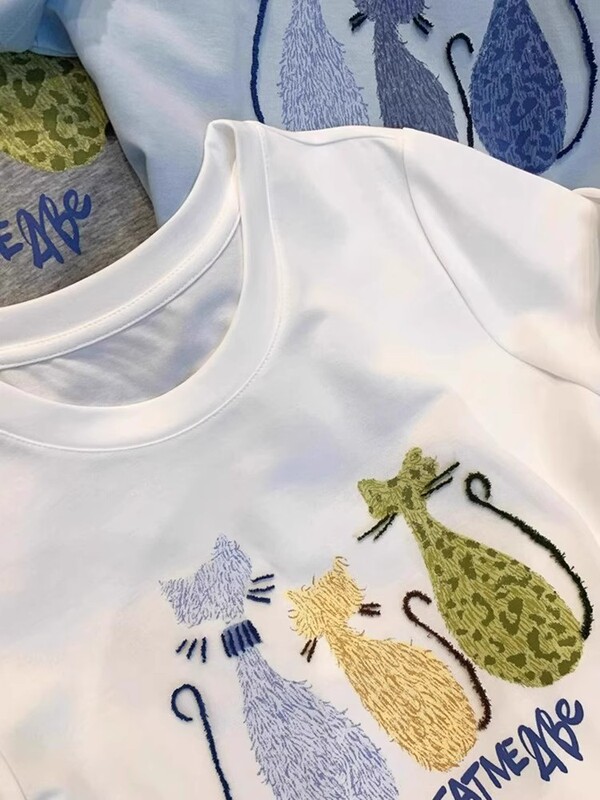今年人気のユニークで美しい花柄グレー漫画Tシャツレディース2025年夏新作韓国風トップス|undefined