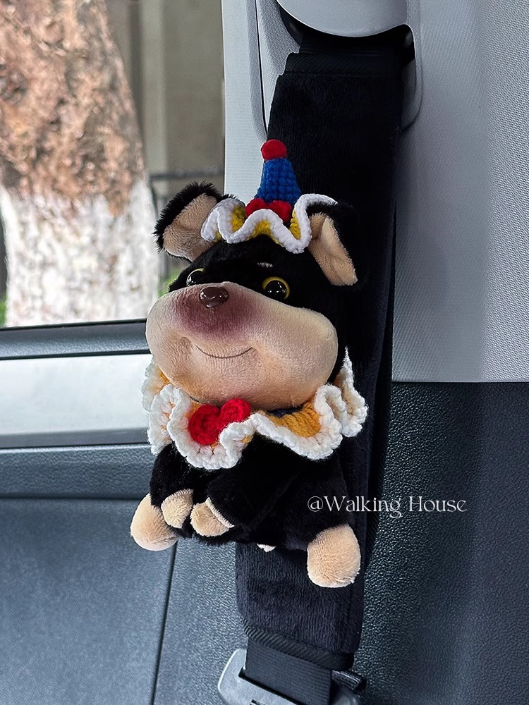 Car Seat Belt Shoulder Cover Cute Funny Bee Dog Plush Car Interior Decoration Ornaments Pocket Decoration Gift