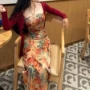 改良挂脖包臀印花连衣裙