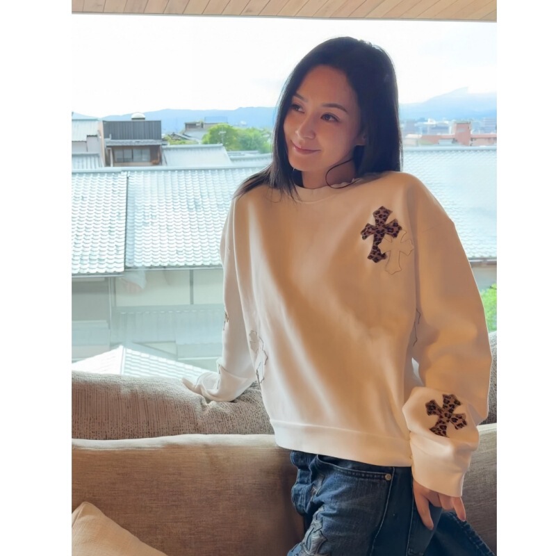 25Ss Yb Open/ 90% off New Niche Designer Patent Leather Leopard Print Cross Pullover Ins Sweatshirt 25Ss Yb Open/ 90% off New Niche Designer Patent Leather Leopard Print Cross Pullover Ins Sweatshirt