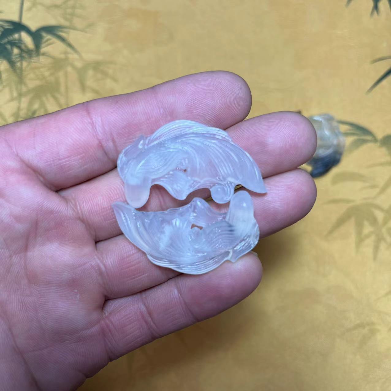 Ледяной прозрачный размер 40мм.