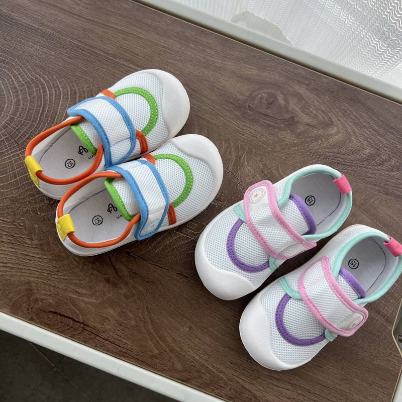26 Summer Breathable Mesh Single Shoes and Semi-Sandals with Color Matching Korean Style Soft Sole Velcro Shoes for Boys and Girls Kindergarten Shoes