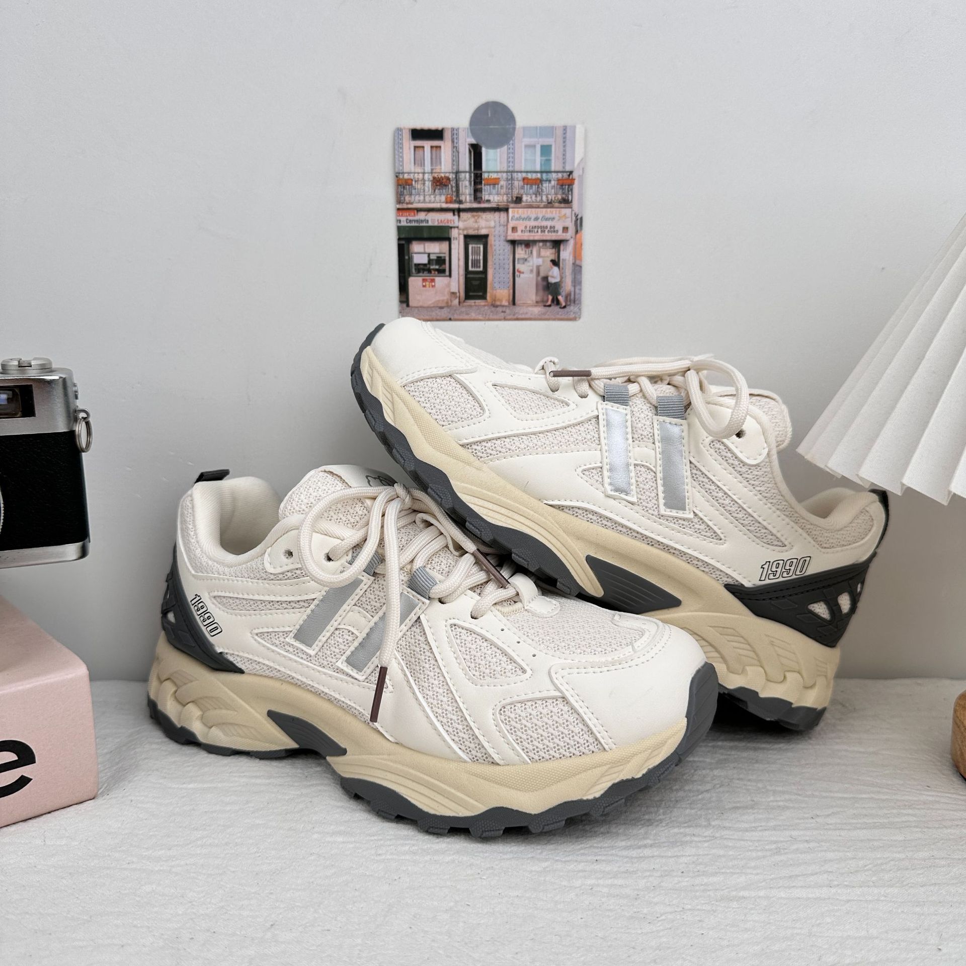 Yuanbo zapatos de papá y mujer 2025 otoño nuevo estilo versátil malla transpirable de fondo grueso elevados zapatos deportivos casuales