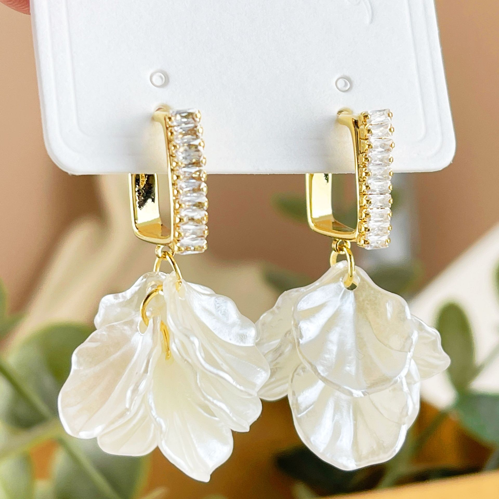 F7334 지르콘 직사각형 꽃잎 귀걸이